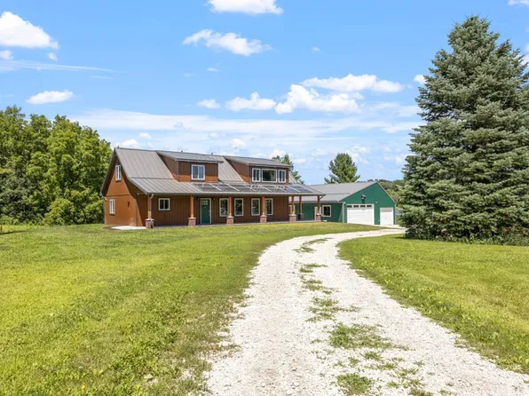 18308 180th Ln, Perry, IA 50220