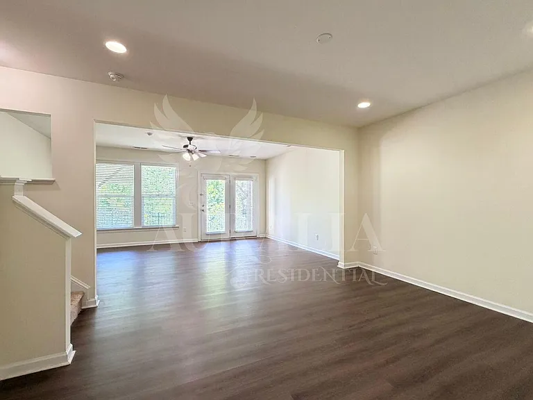 2135 Junewood Ln — Photo 38