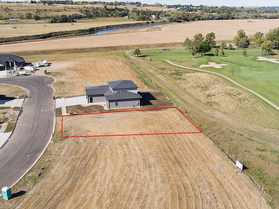 2nd image of 2520 Dutton Cir SE