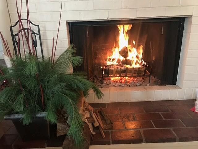 1st image of 6075 Lincoln Dr APT 203