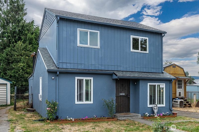 2nd image of 270 23rd Avenue
