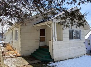 307 Hastings St, Elgin, IL 60120