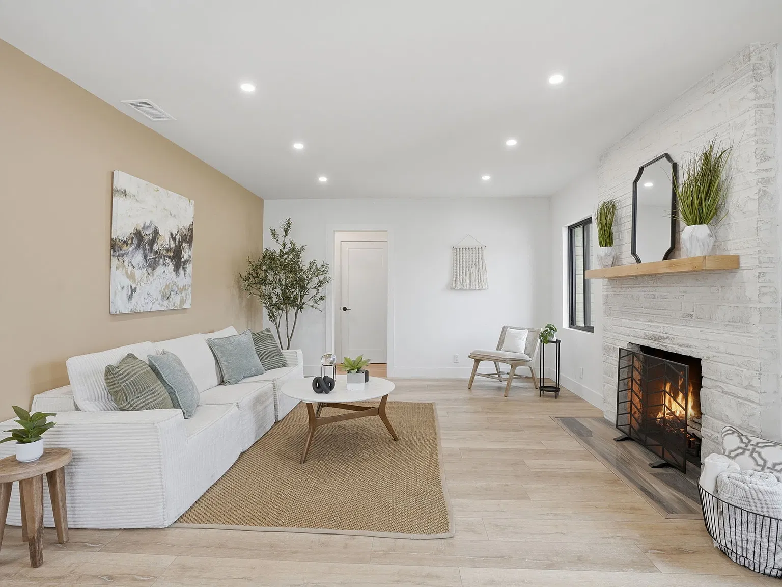 2 bed, 1473 sqft, $4,695 — Photo 3