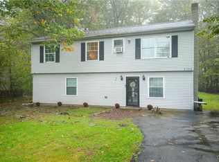 6124 Cumberland Rd, Tobyhanna, PA 18466