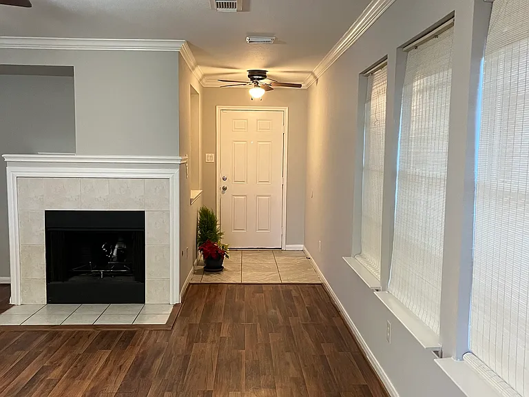 6210 Cottage Stream Ln — Photo 8