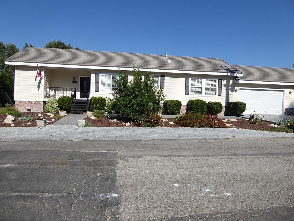 1st image of 24730 Hacienda Ln