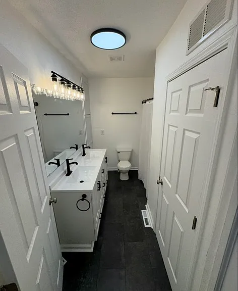 808 Des Moines St #810-1 — Photo 4