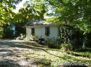 636 W Valley Rd, Wayne, PA 19087