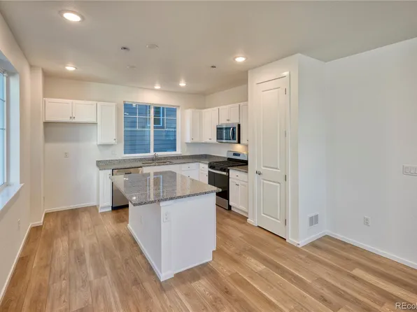 23921 E 40th Avenue, Aurora, CO 80019