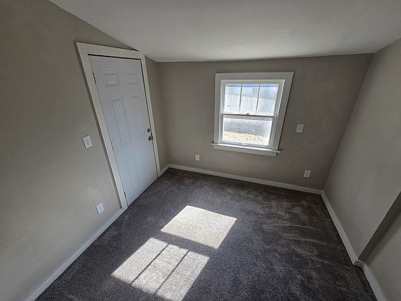 5th image of 4306 N Spruce Ave