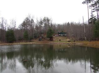 2933 Deer Park Lake Rd, Spruce Pine, NC 28777