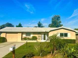 1432 Ruth Rd, Dunedin, FL 34698