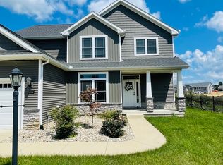 1322 Sweet Grass Dr, Mahomet, IL 61853