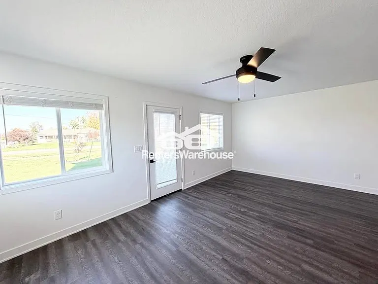 2103 Willis Ave — Photo 7