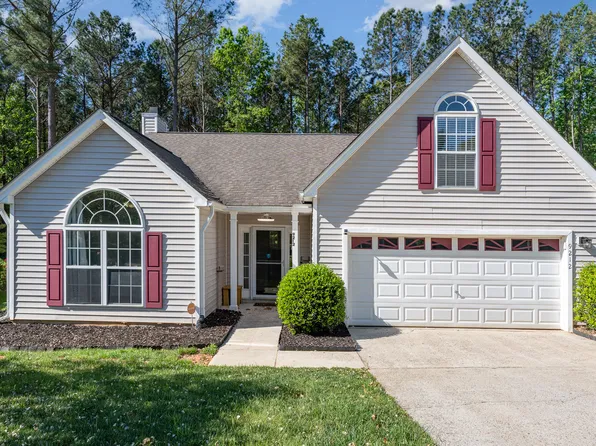 9212 Erinsbrook Dr, Raleigh, NC 27617