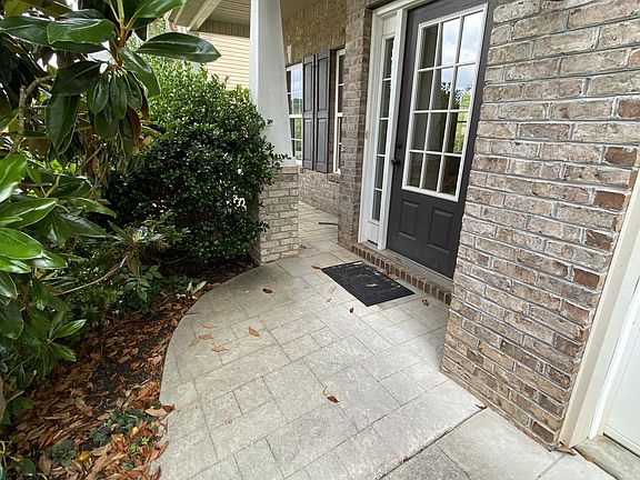 2nd image of 920 Vicar Ln