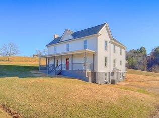 4231 Robinson Tract Rd, Pulaski, VA 24301