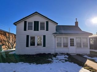 106 Maple St S, Mabel, MN 55954