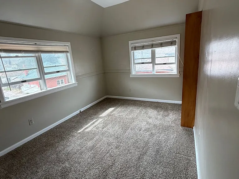 1453 Race Street — Photo 25