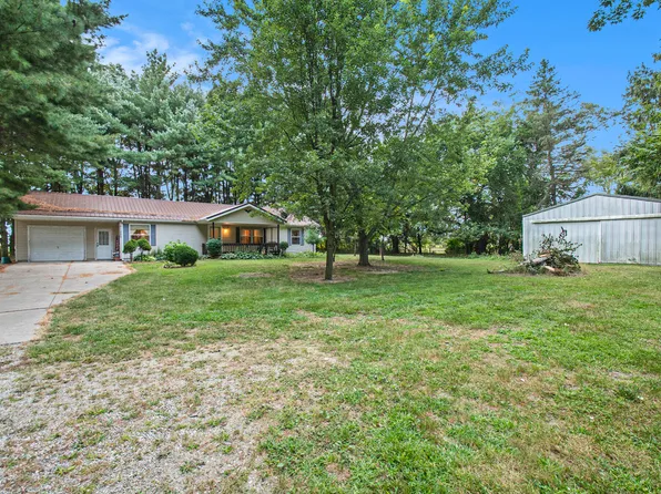 51229 Townhall Rd, Dowagiac, MI 49047