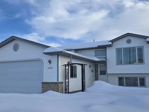 5813 57th St, Vegreville, AB T9C 1W6