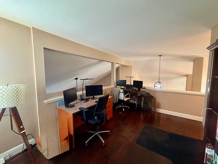 2205 Prestwick Dr — Photo 50