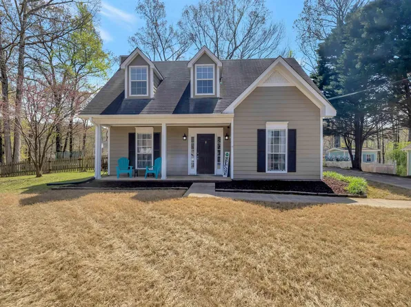 121 Carriage Dr, Maylene, AL 35114