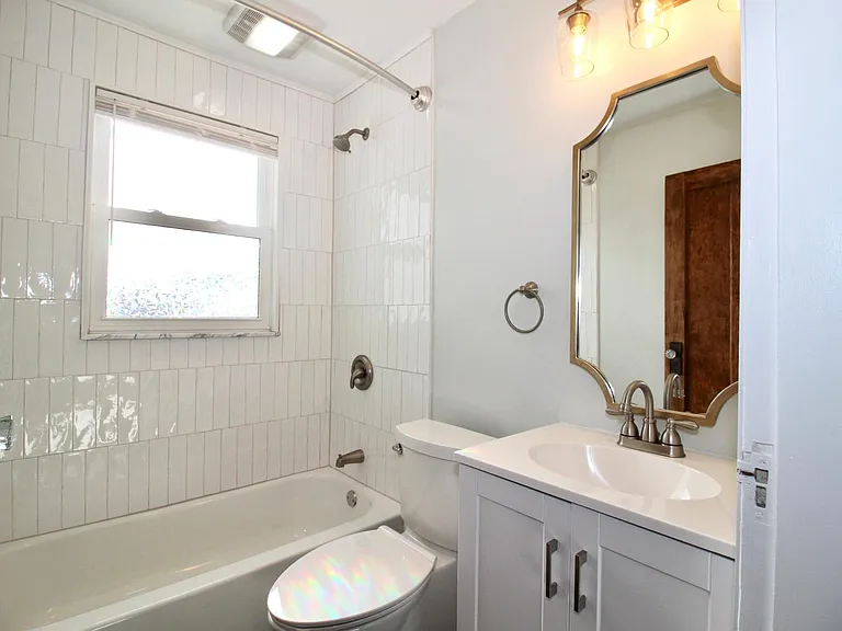 6843 Buckingham Pl — Photo 7