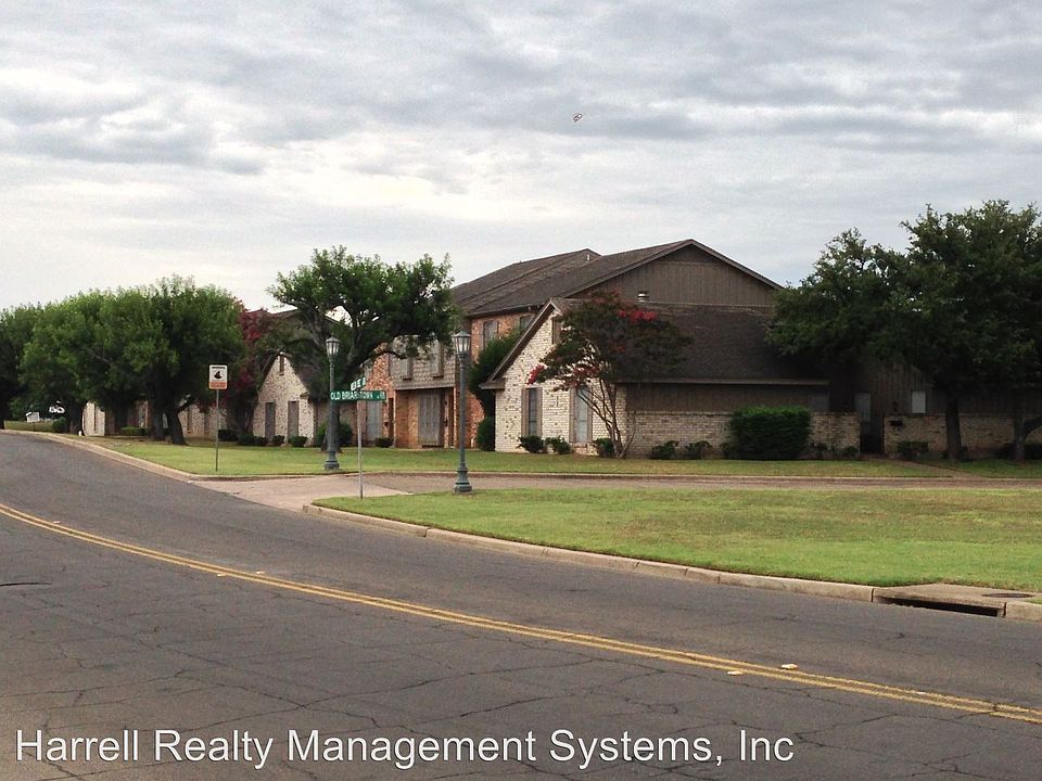 1st image of 814 Melrose Dr
