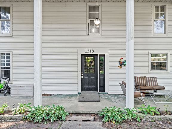 4th image of 1218 Spring St