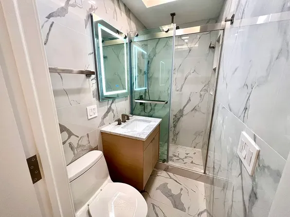 114 East 40th Street image 1 of 8