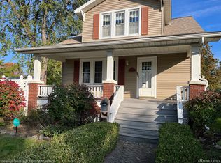 1339 Court St, Port Huron, MI