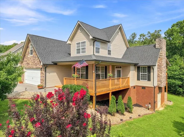 742 Bob O Dr, Dandridge, TN 37725