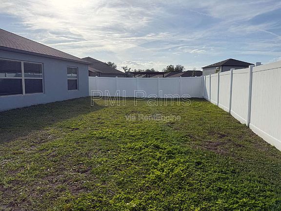 4th image of 10332 Alder Green Dr