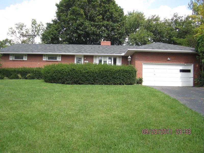 2458 Johnston Rd photo 1