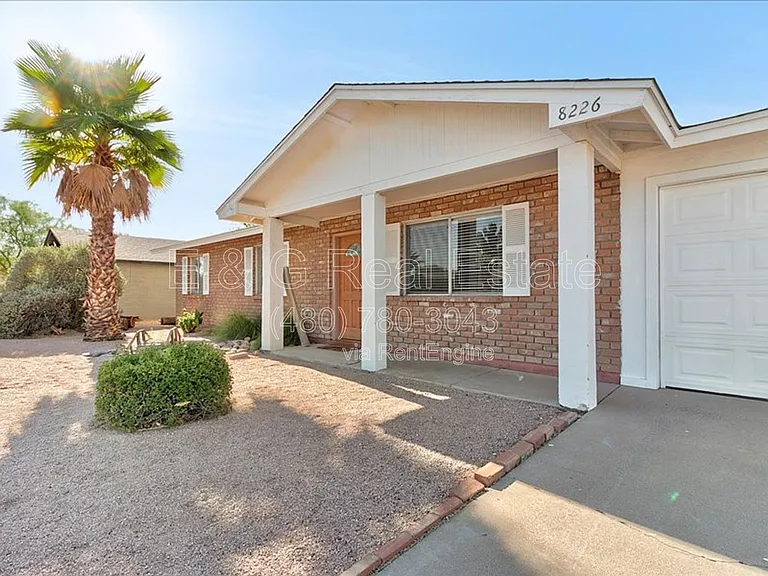 8226 E Plaza Ave — Photo 2