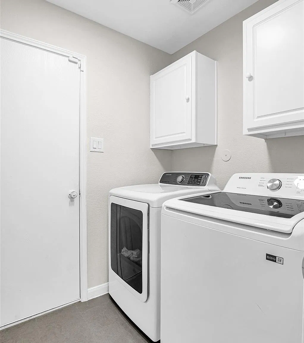 3 bed, 2.0 bath, 1553 sqft, $1,760 — Photo 3