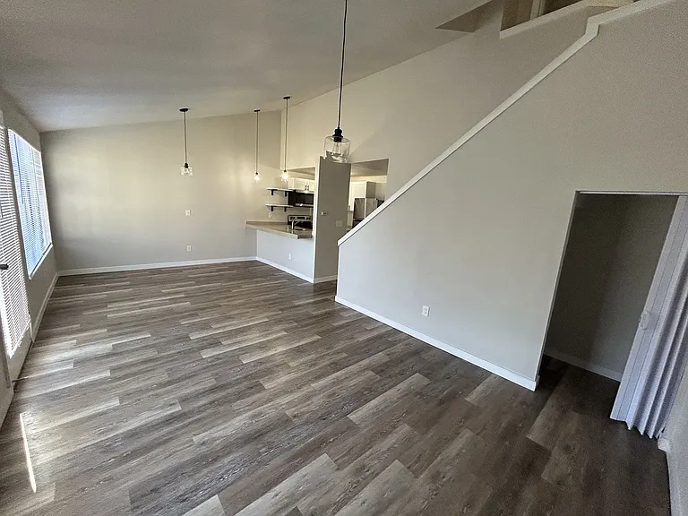 Lake Chalet — Photo 35