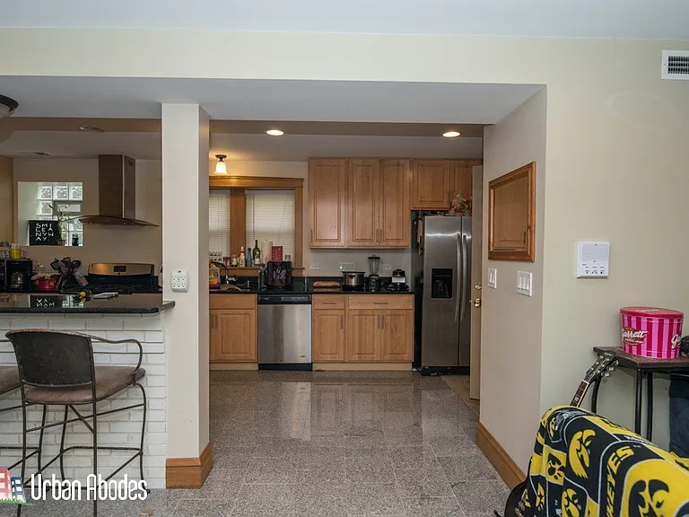 2448 N Campbell Ave #G1 — Photo 6