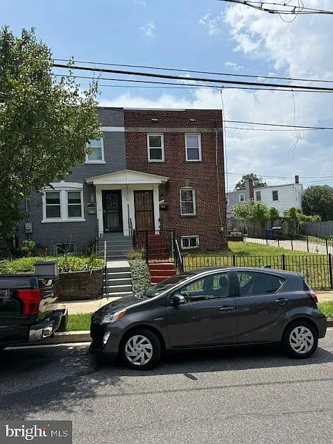 1415 Bangor St SE photo 1