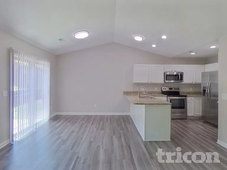 113 Mariner Ct — Photo 4