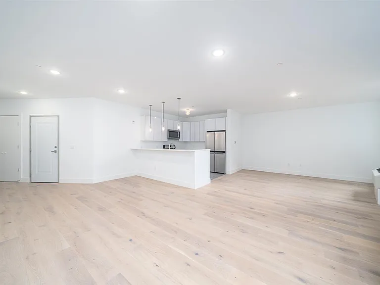 8621 River Rd #6D — Photo 6