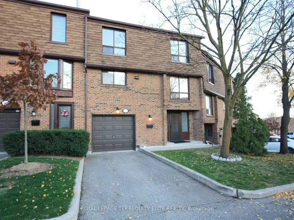 3395 Cliff Rd N #114, Mississauga, ON L5A 3M7
