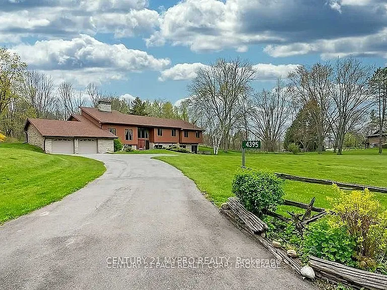 4395 Side Road 4 — Photo 1