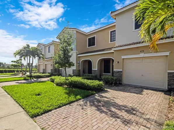 470 NE 194th Ter, Miami, FL 33179