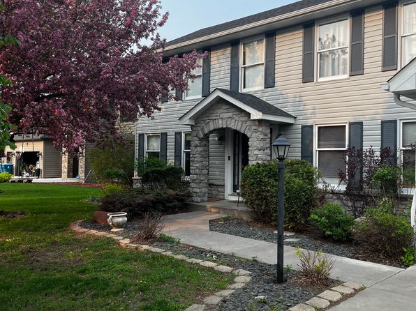 21055 Floral Bay Dr N
