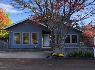1448 N 11th St, Coos Bay, OR
