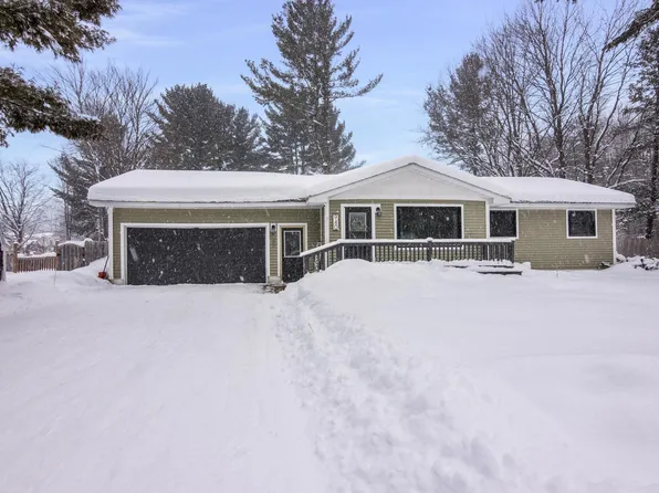 940 Katinka Dr NE, Kalkaska, MI 49646