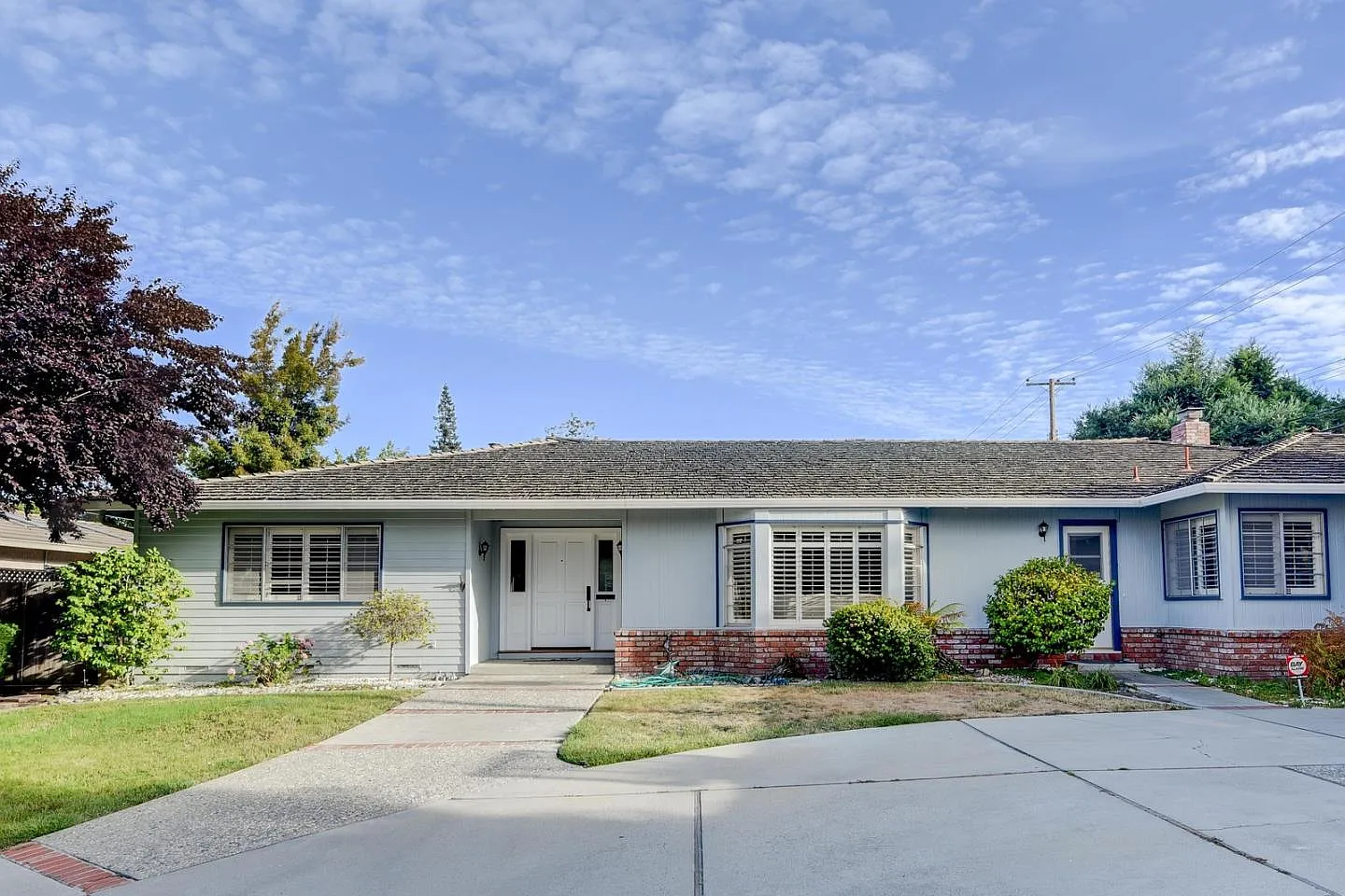 2694 Maplewood Ln photo 1
