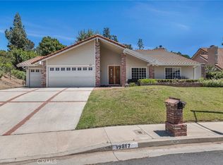 19817 Hiawatha St, Chatsworth, CA 91311